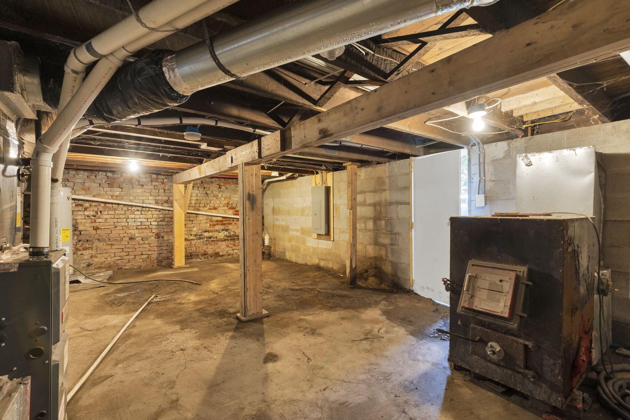 30 Columbia Street Property Photo 37