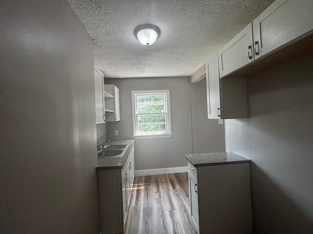 1335 E 25th Avenue Property Photo 5