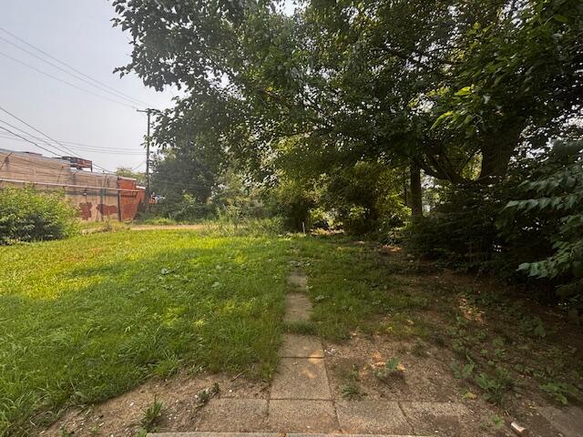 1335 E 25th Avenue Property Photo 14