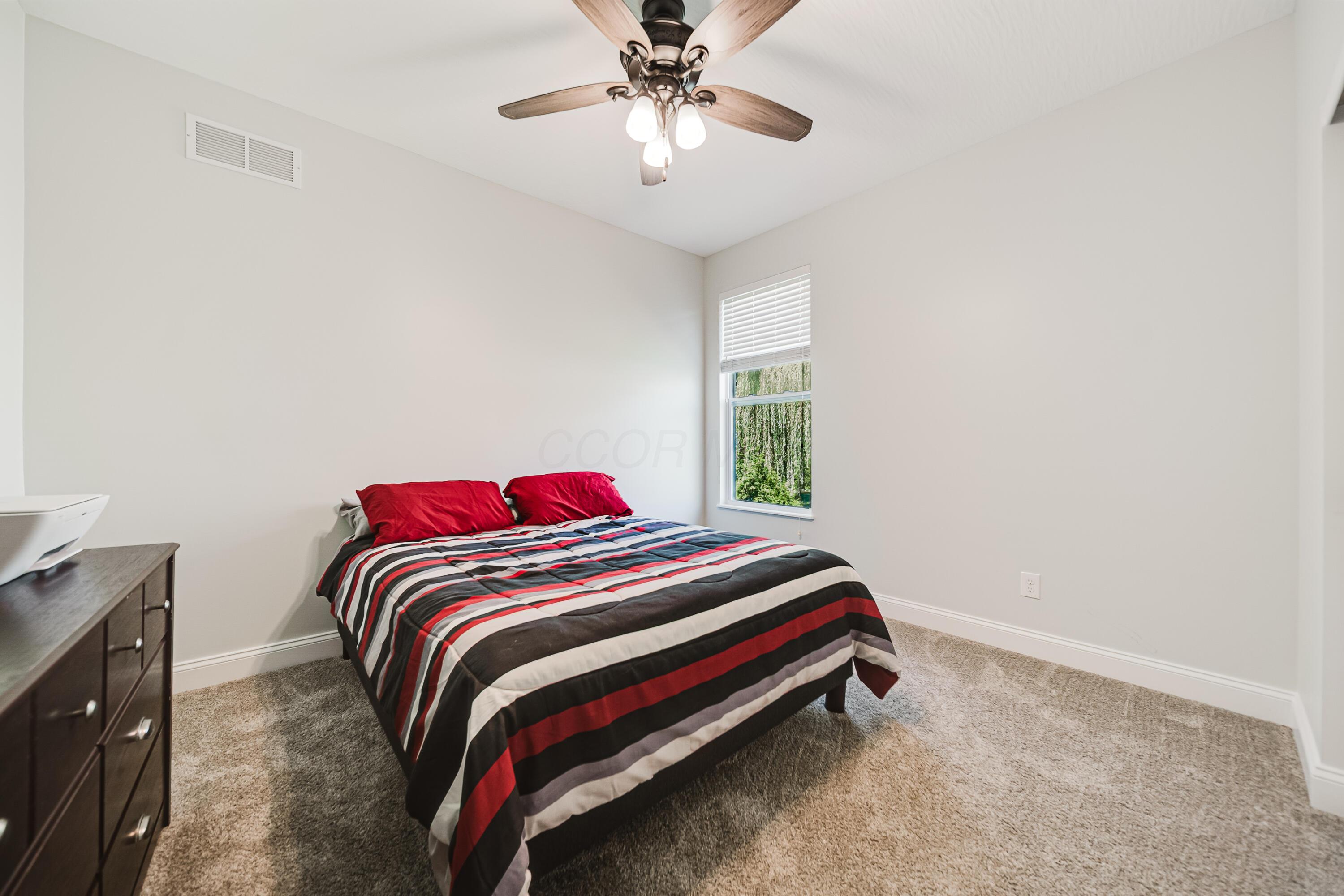424 Rolling Acre Drive Property Photo 26