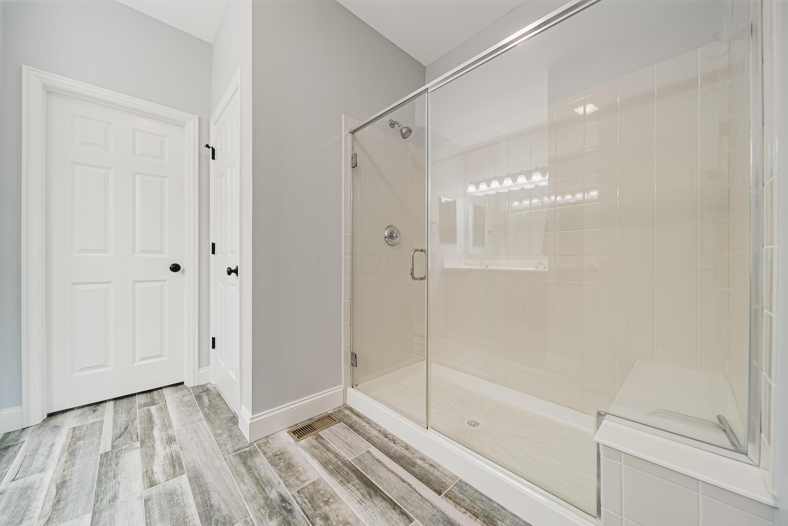424 Rolling Acre Drive Property Photo 31