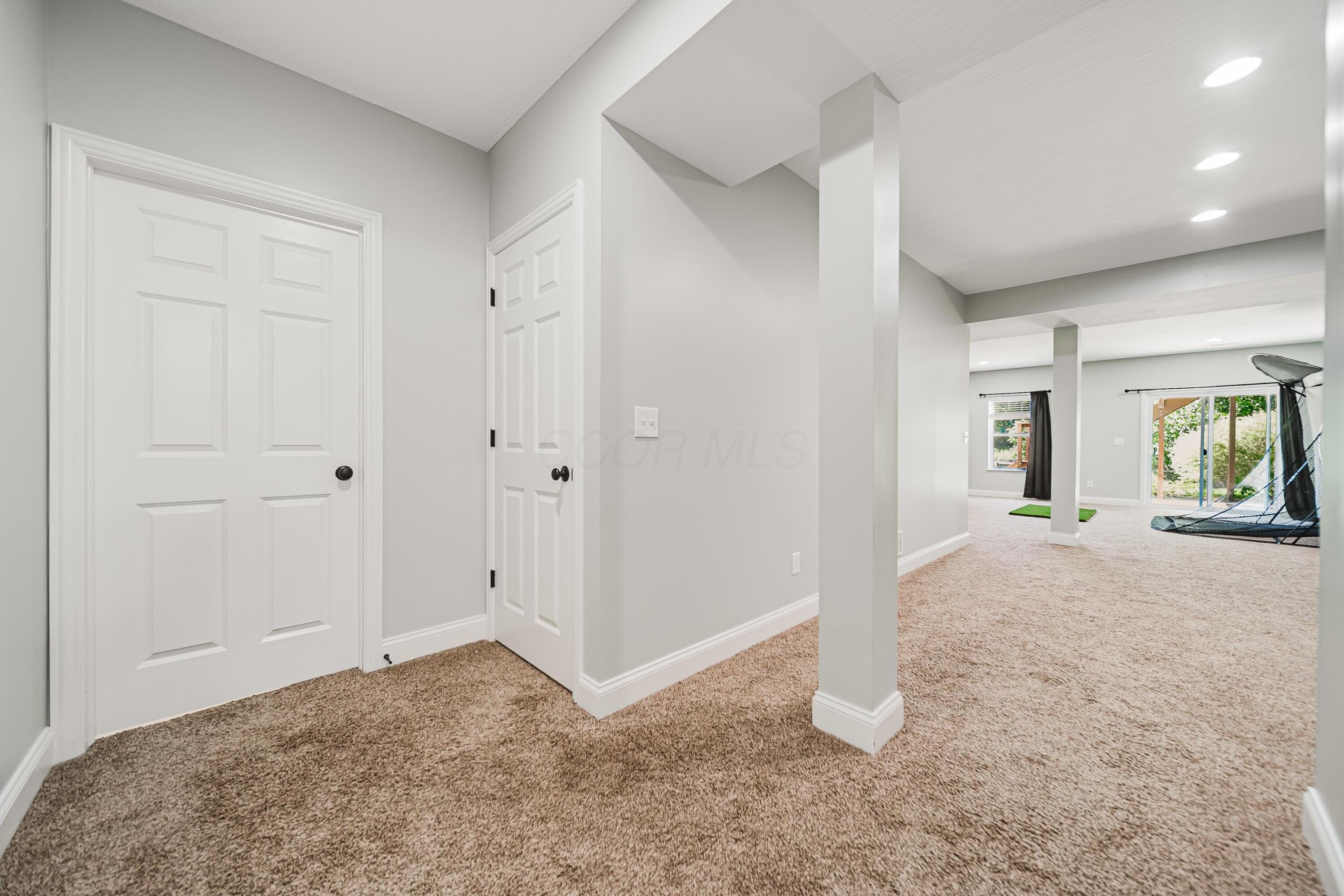 424 Rolling Acre Drive Property Photo 38