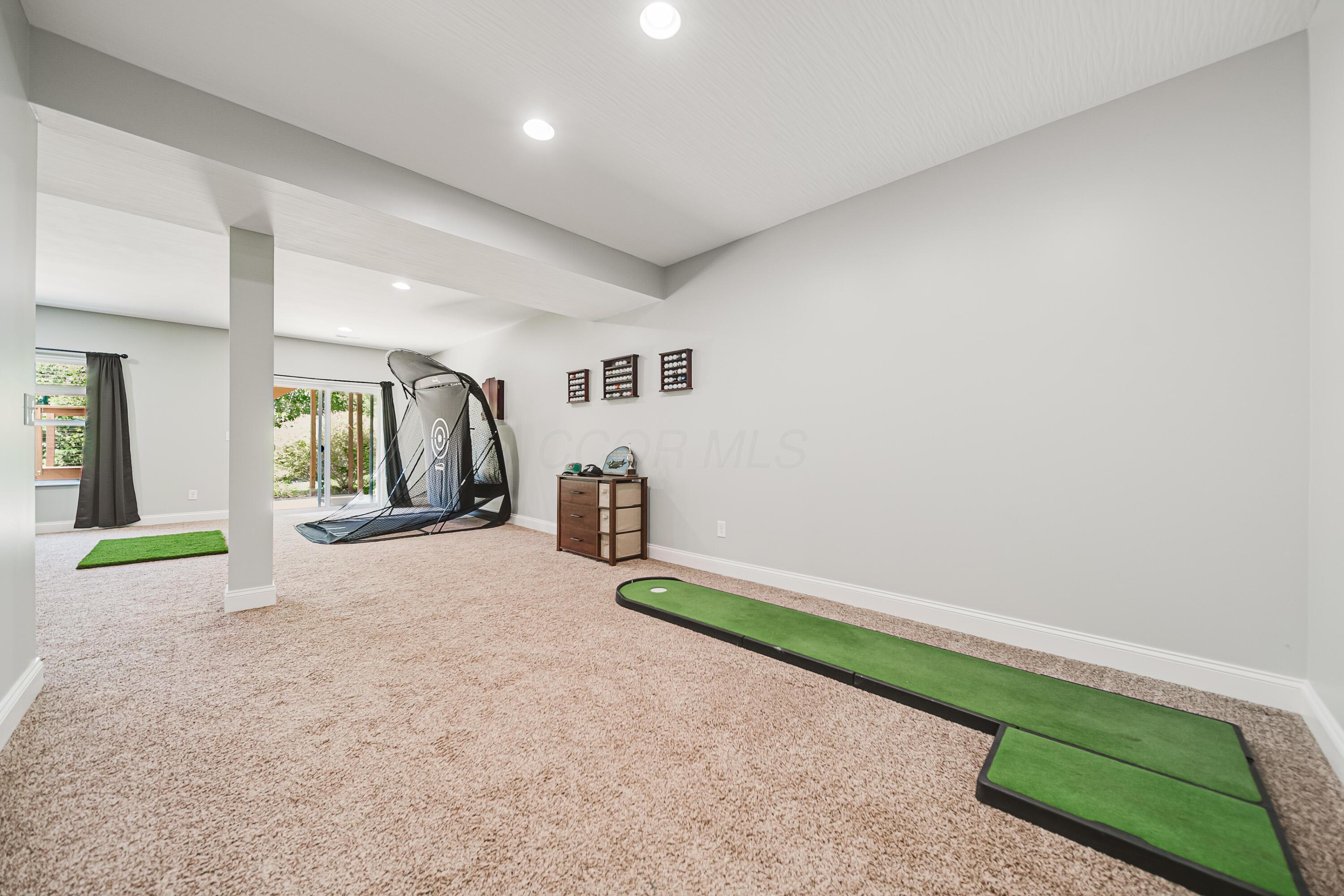 424 Rolling Acre Drive Property Photo 40