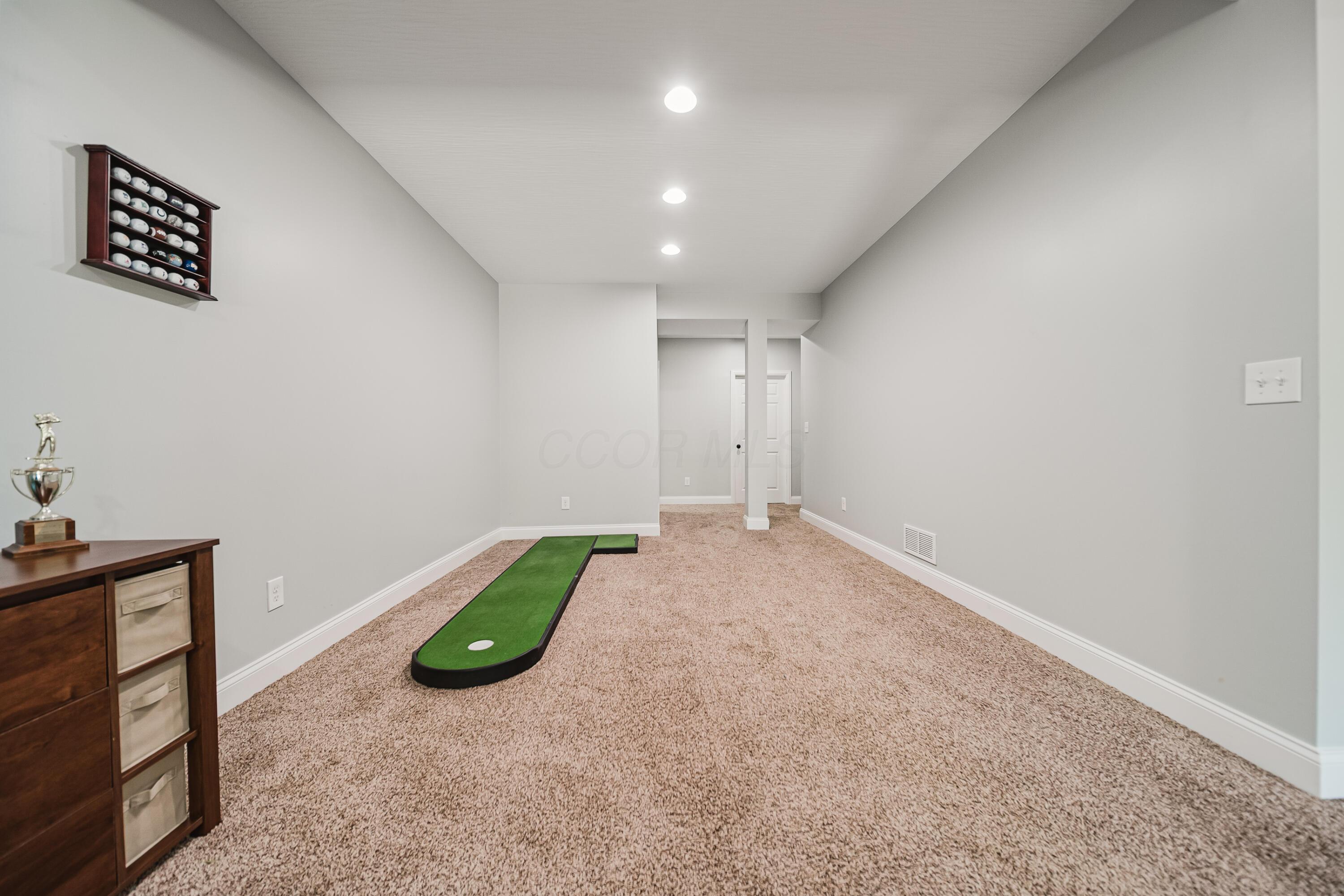 424 Rolling Acre Drive Property Photo 41