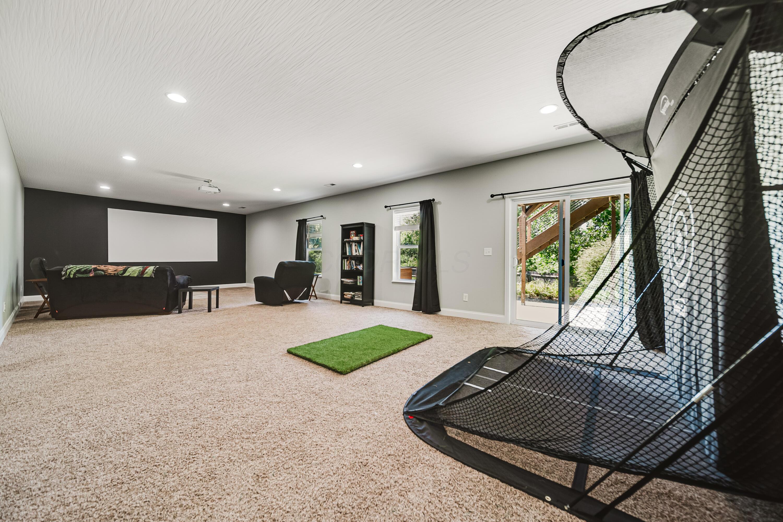 424 Rolling Acre Drive Property Photo 42