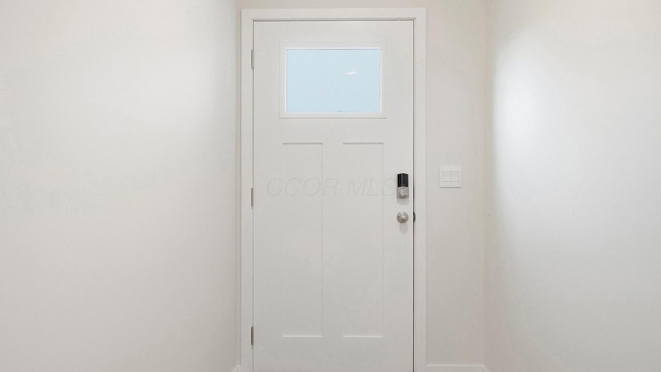 1380 Marinelli Drive E Property Photo 6