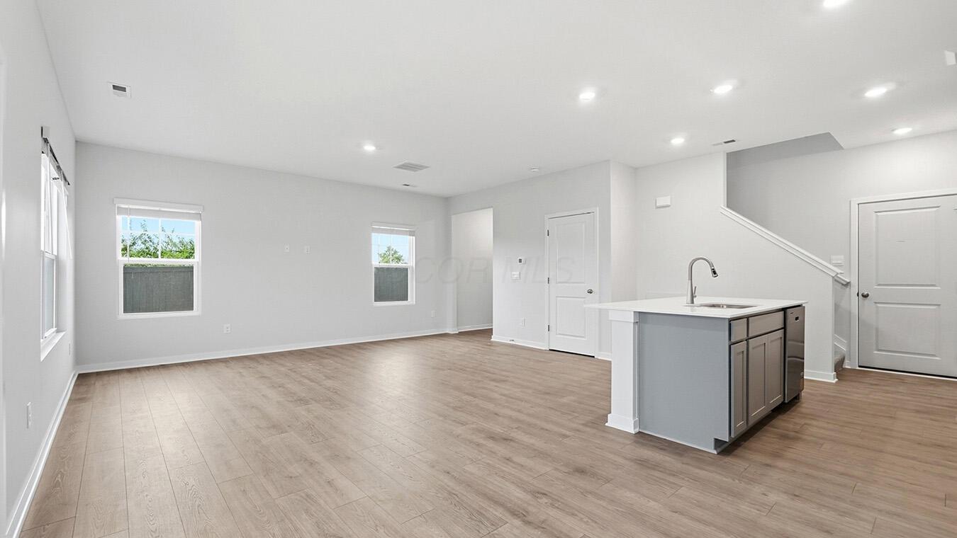 1380 Marinelli Drive E Property Photo 17