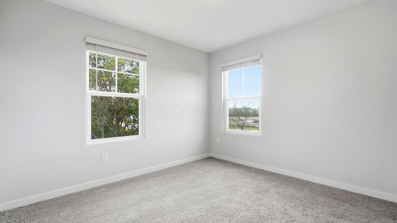 1380 Marinelli Drive E Property Photo 30