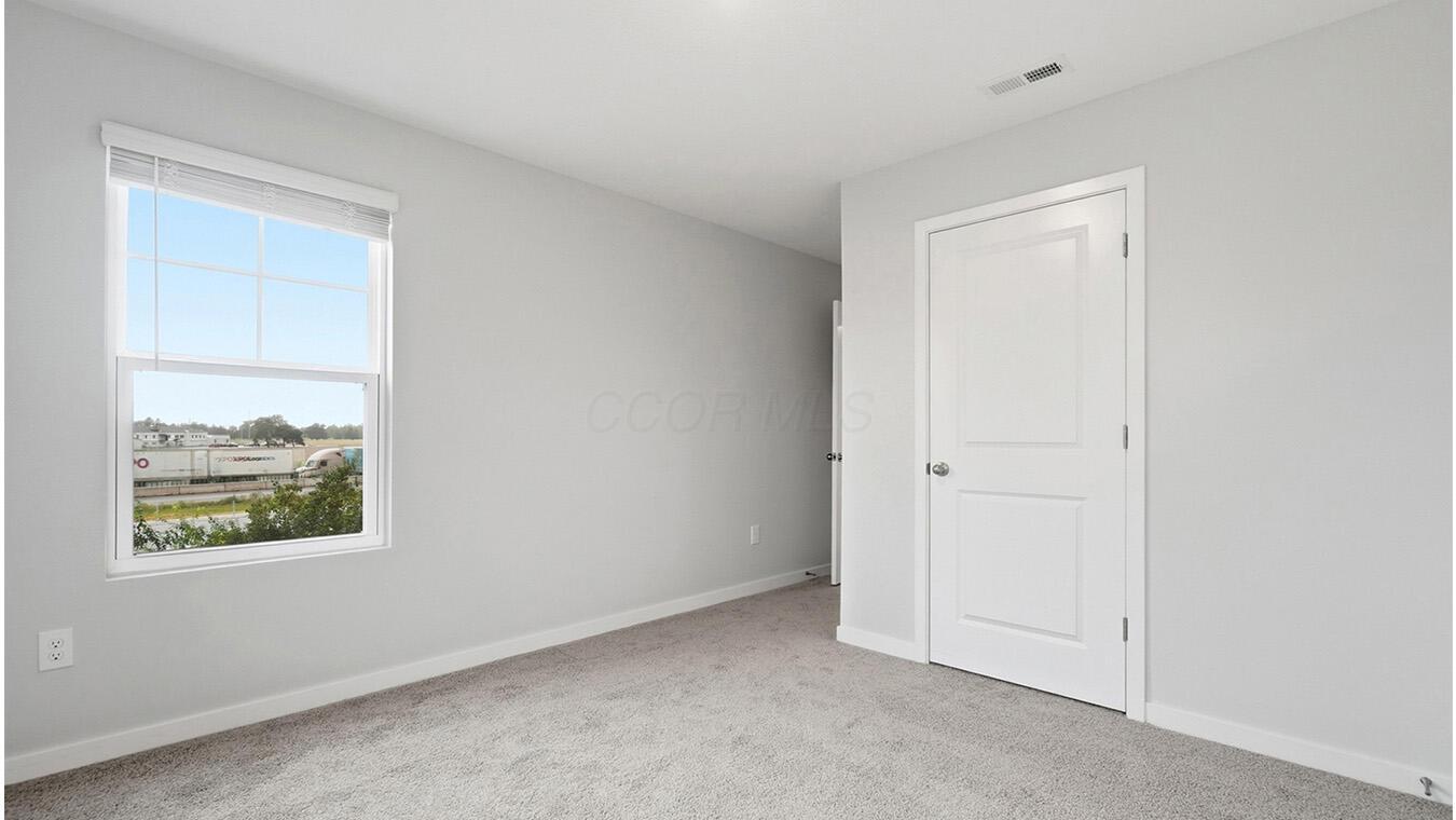 1380 Marinelli Drive E Property Photo 31