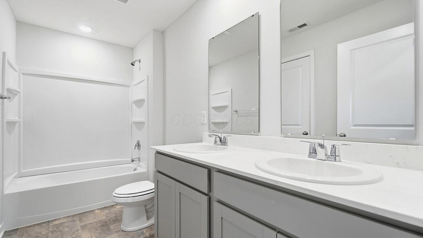 1380 Marinelli Drive E Property Photo 32