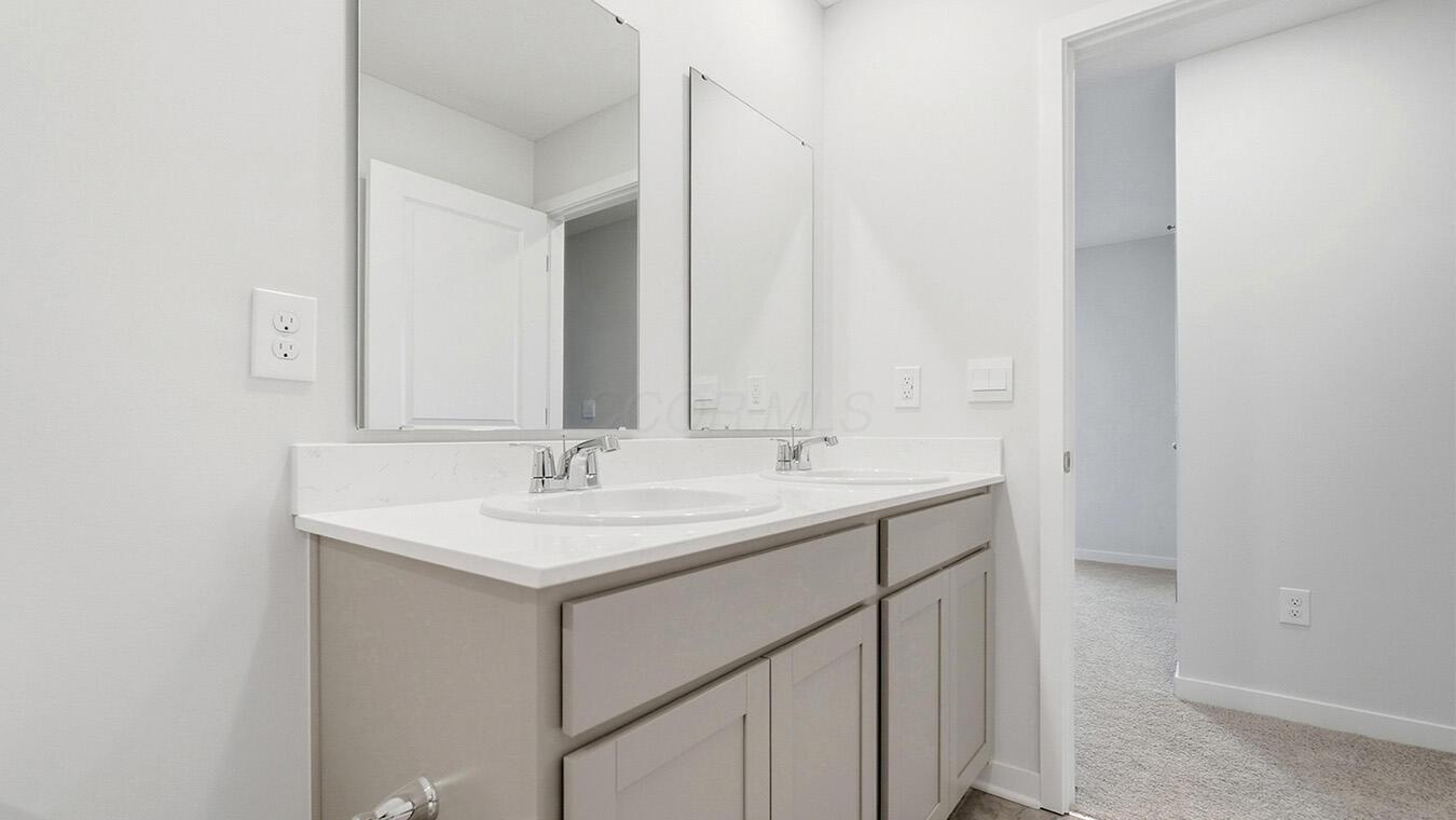 1380 Marinelli Drive E Property Photo 33