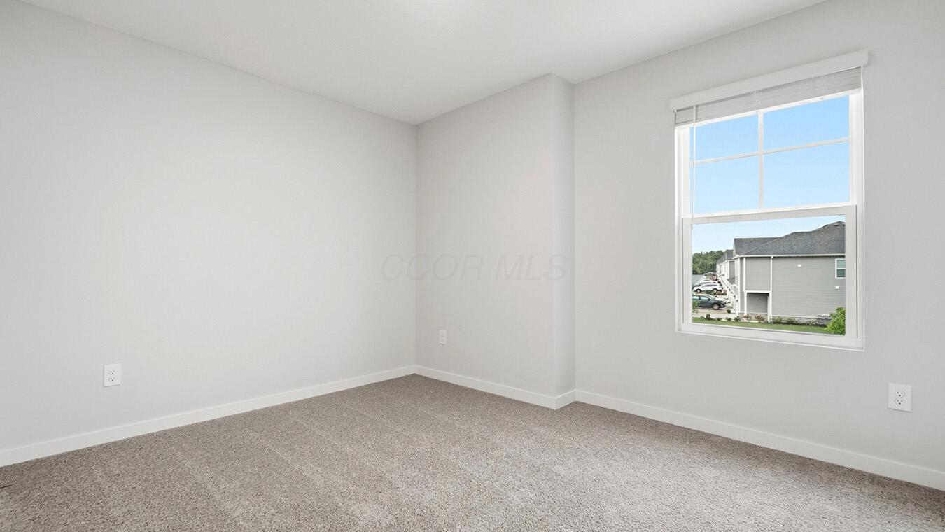 1380 Marinelli Drive E Property Photo 38