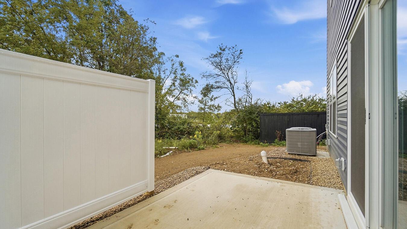 1380 Marinelli Drive E Property Photo 45