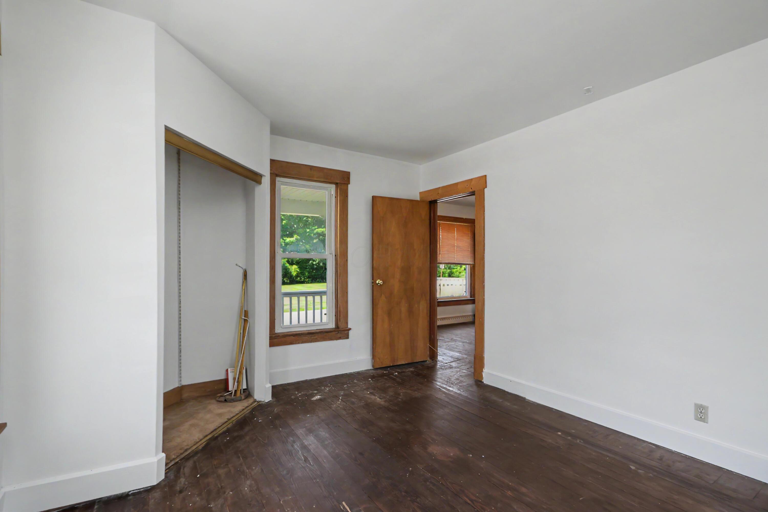 123 E Main Street Property Photo 8