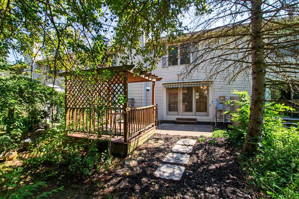 8393 Cliffthorne Way Property Photo 6