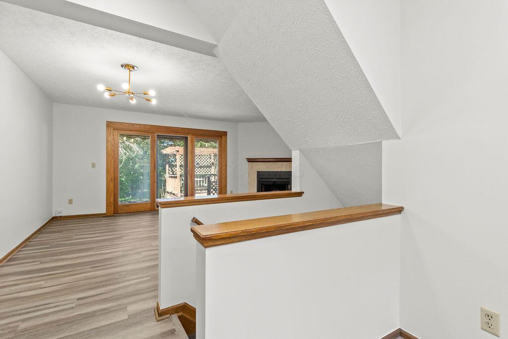 8393 Cliffthorne Way Property Photo 12
