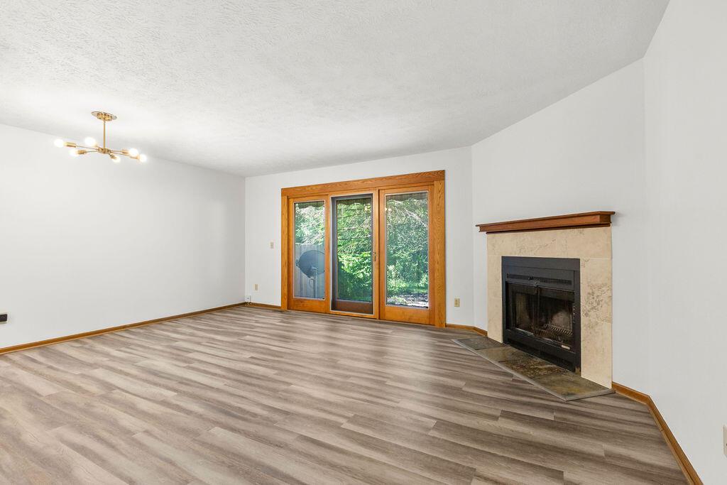 8393 Cliffthorne Way Property Photo 14