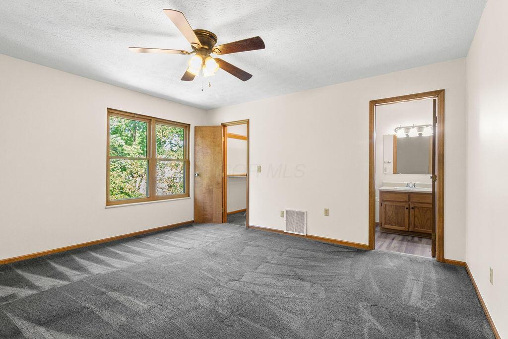 8393 Cliffthorne Way Property Photo 23