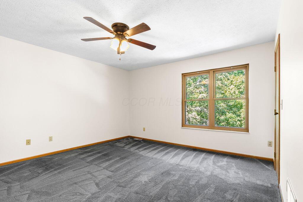8393 Cliffthorne Way Property Photo 25