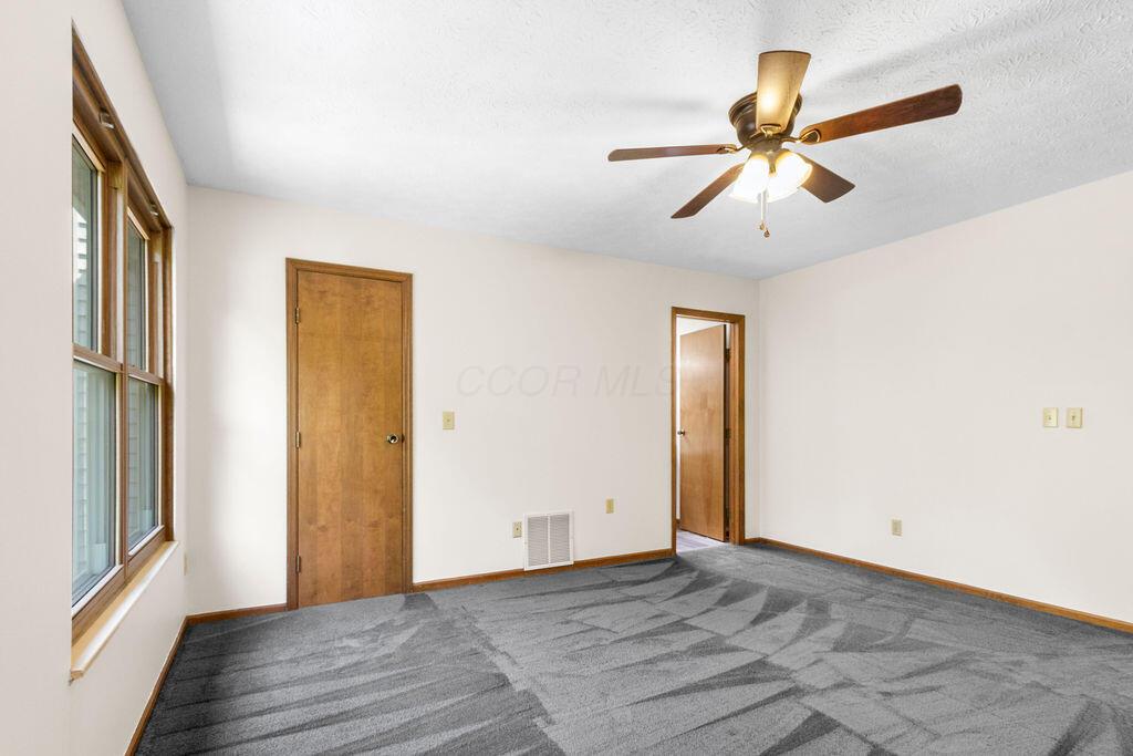 8393 Cliffthorne Way Property Photo 27