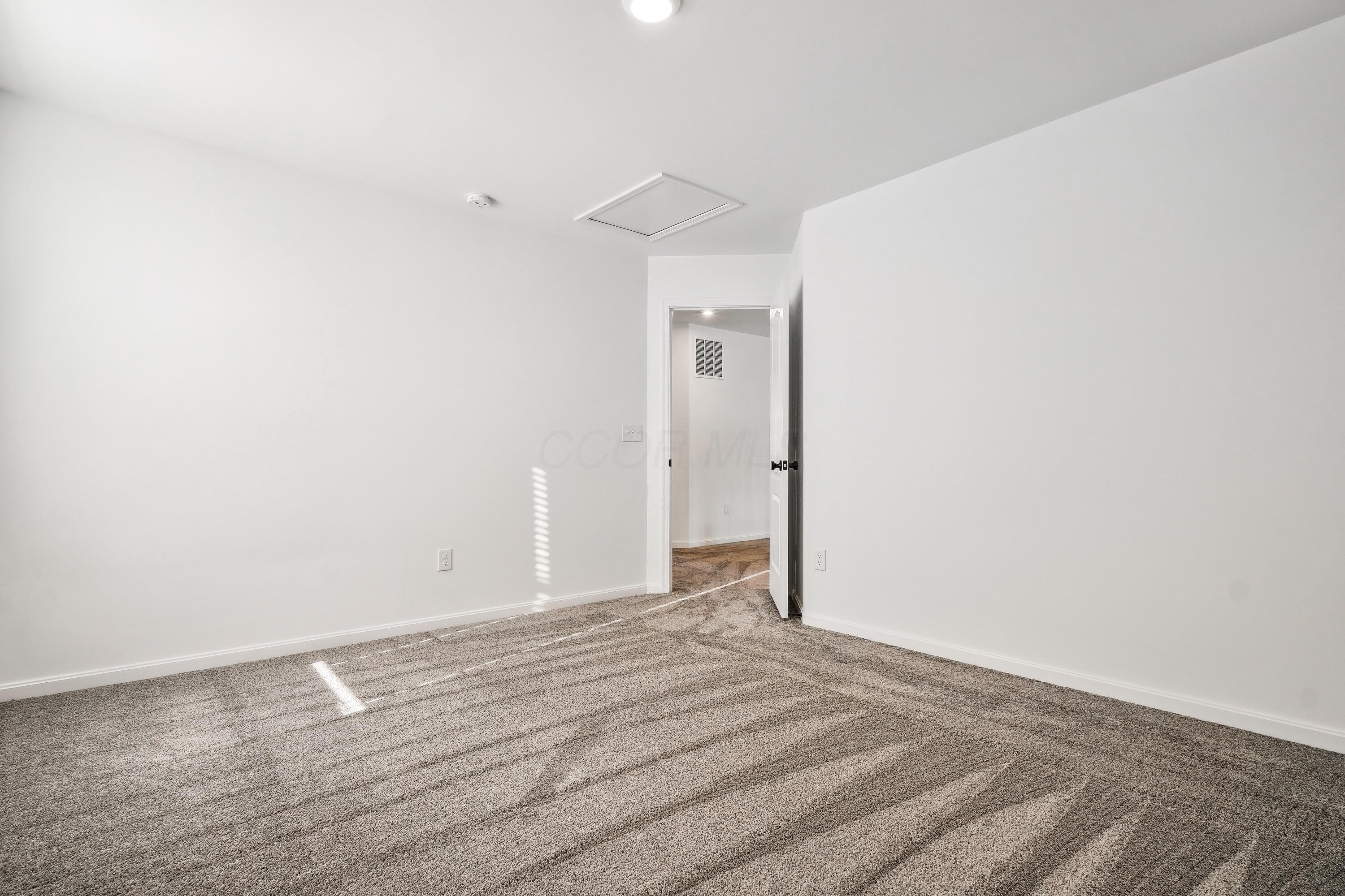 2704 Sycamore Property Photo 23