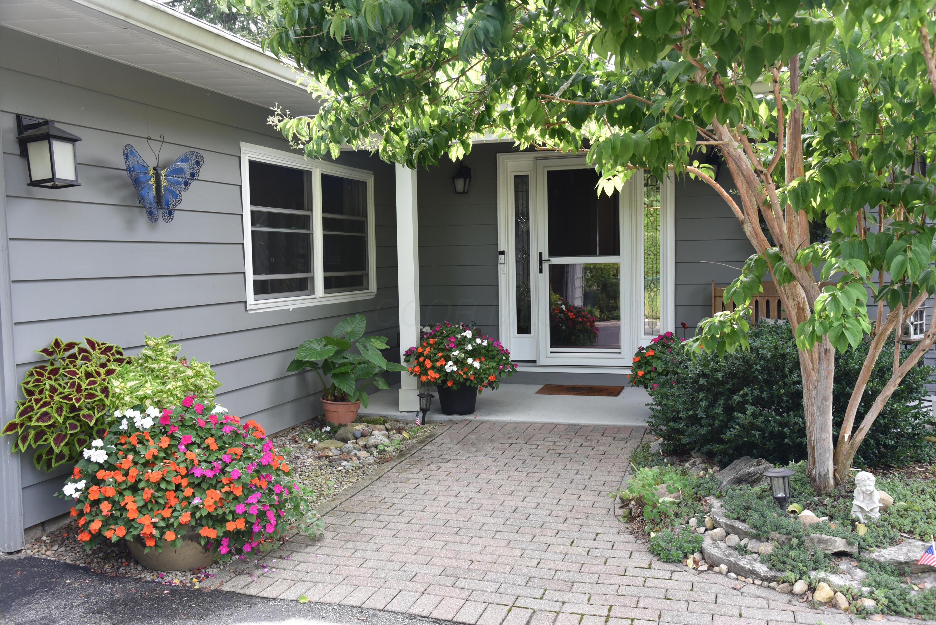 961 Lynbrook Road Property Photo 3