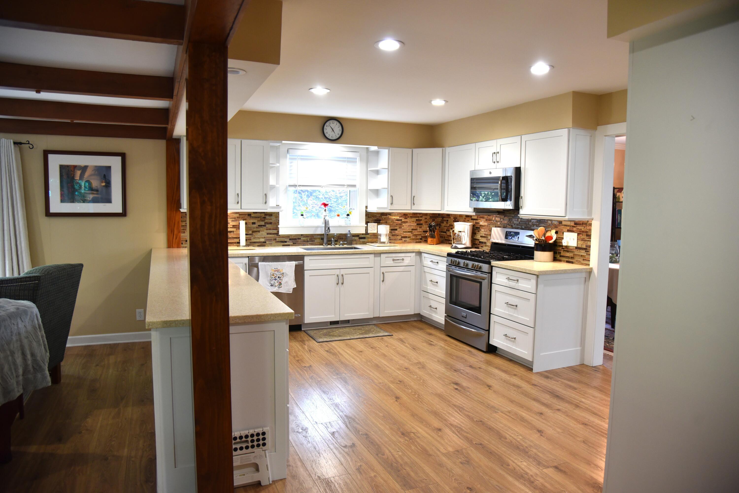 961 Lynbrook Road Property Photo 10