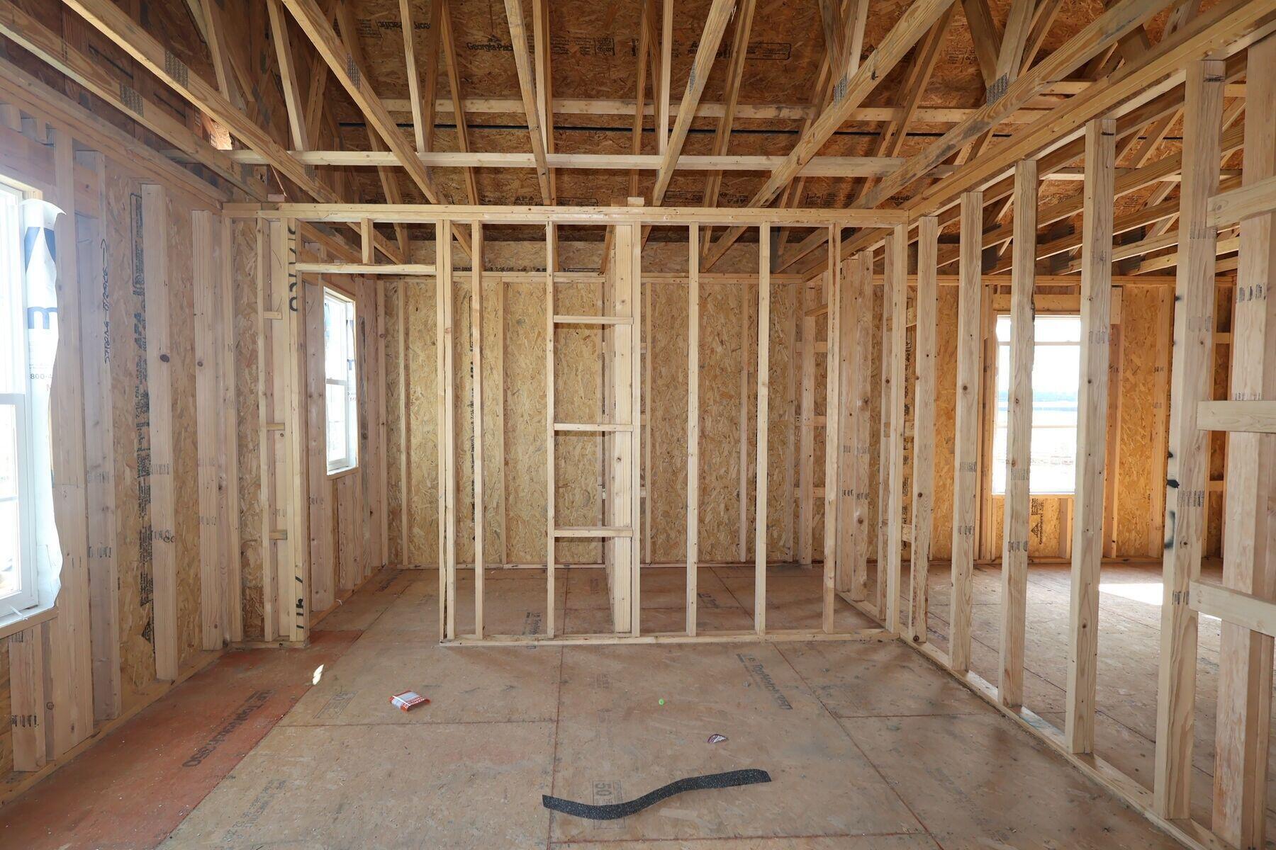 1007 Dawsons Drive Property Photo 2