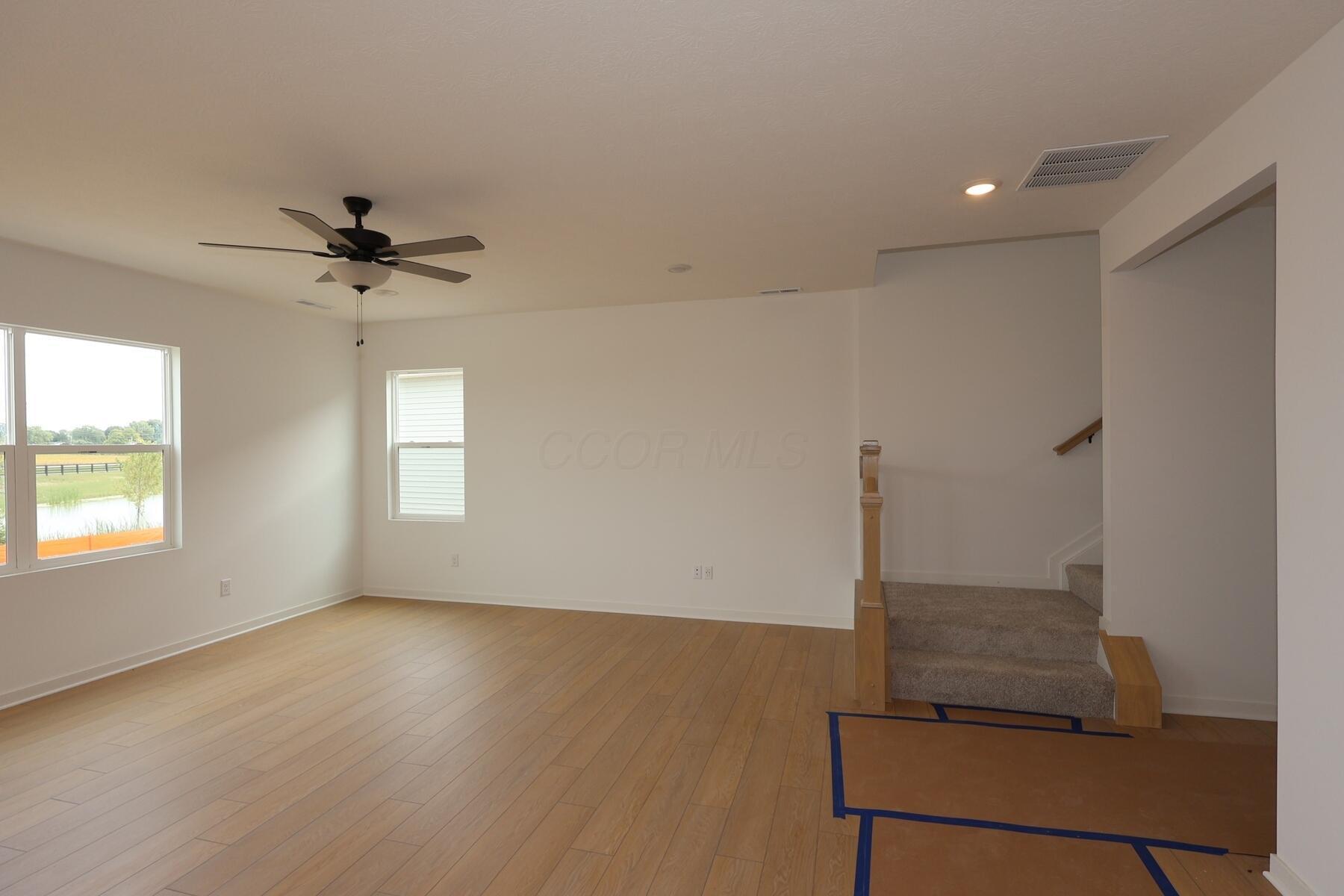 1007 Dawsons Drive Property Photo 3