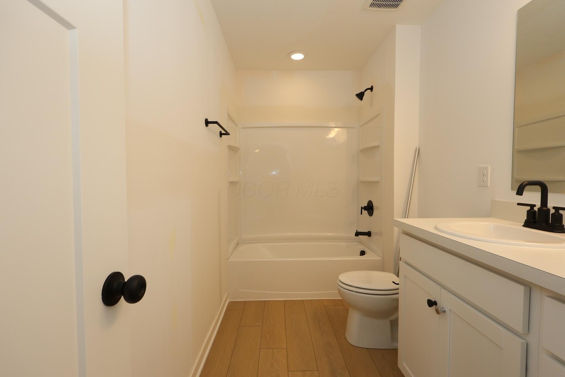 1007 Dawsons Drive Property Photo 11