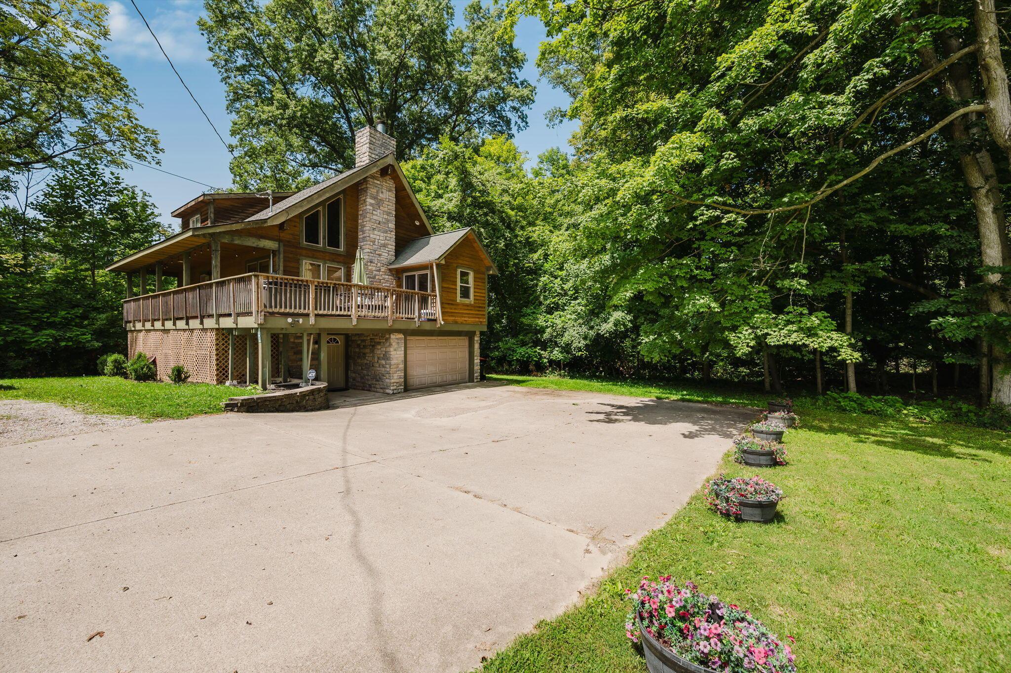 153 Lighthouse Lane Property Photo 8
