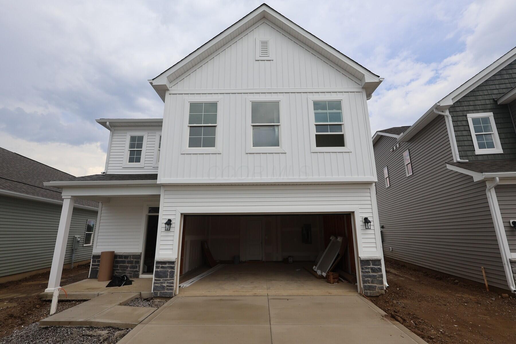1011 Dawsons Drive Property Photo 1