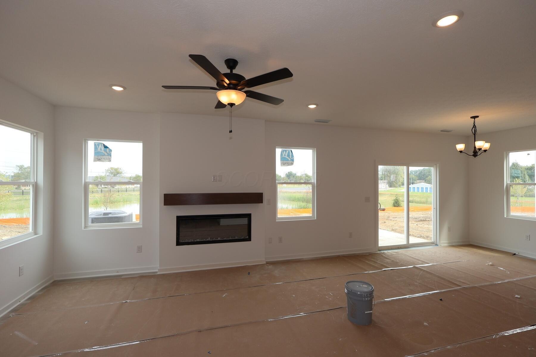 1011 Dawsons Drive Property Photo 3