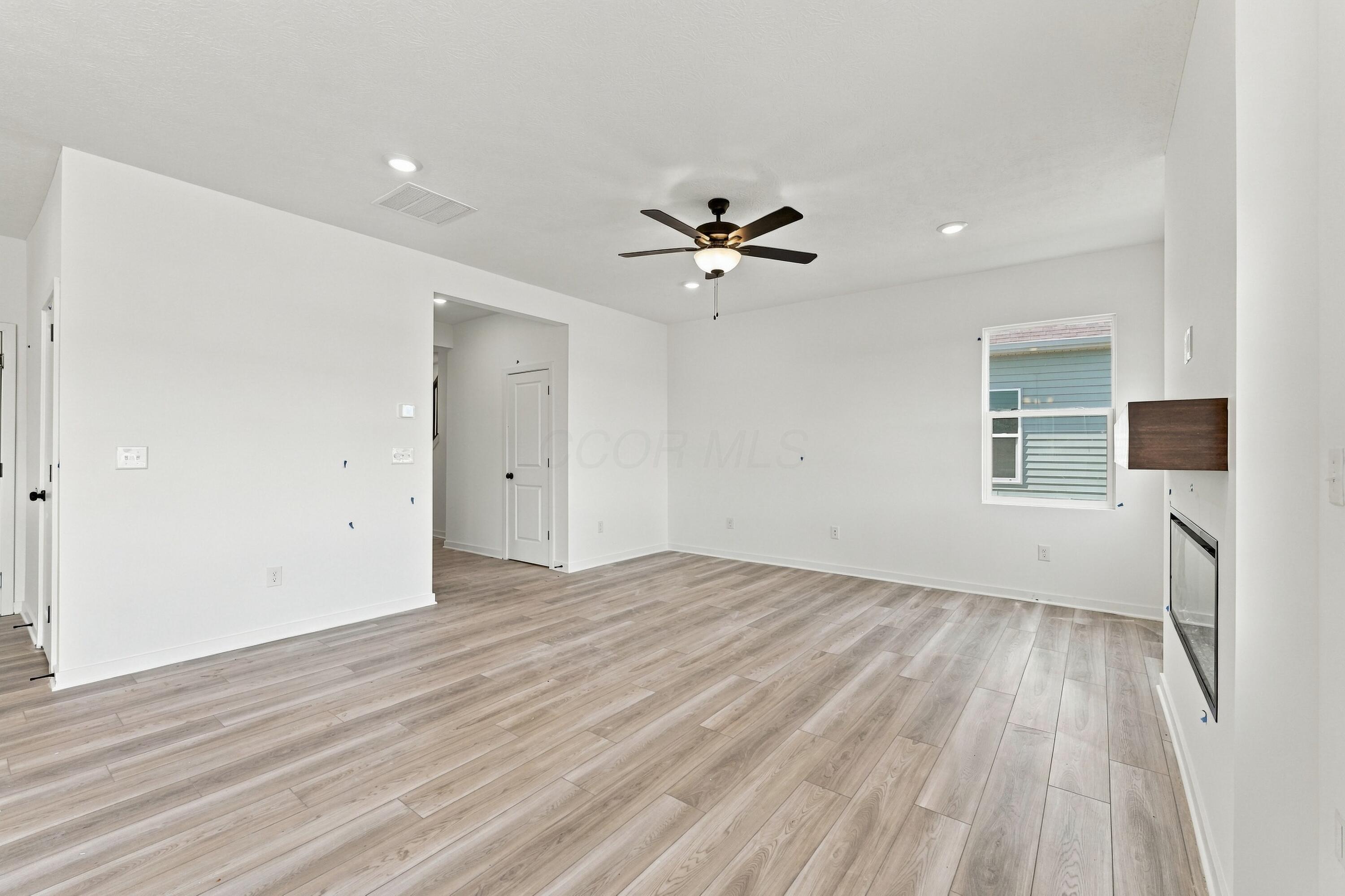 1011 Dawsons Drive Property Photo 5