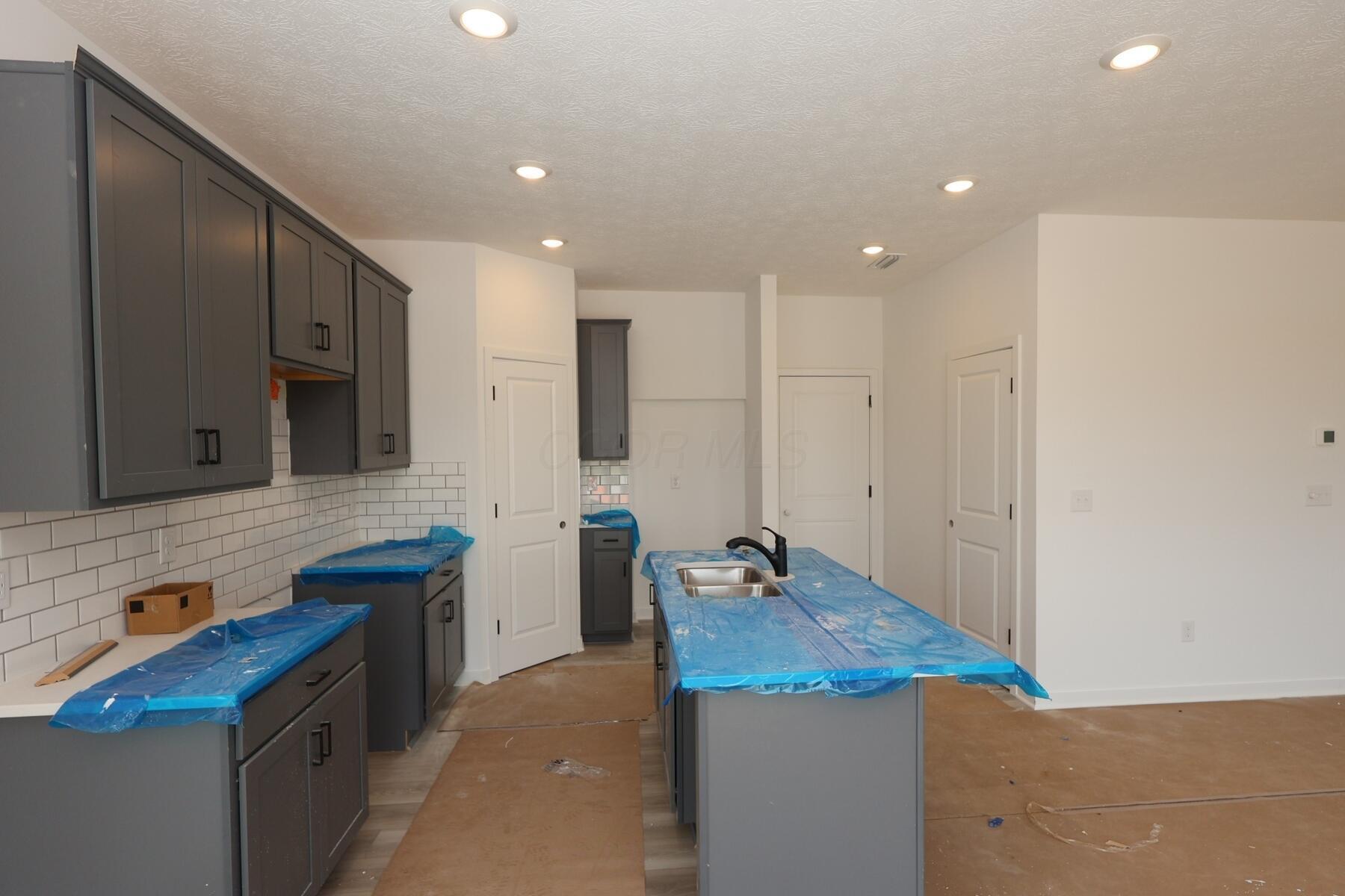 1011 Dawsons Drive Property Photo 6