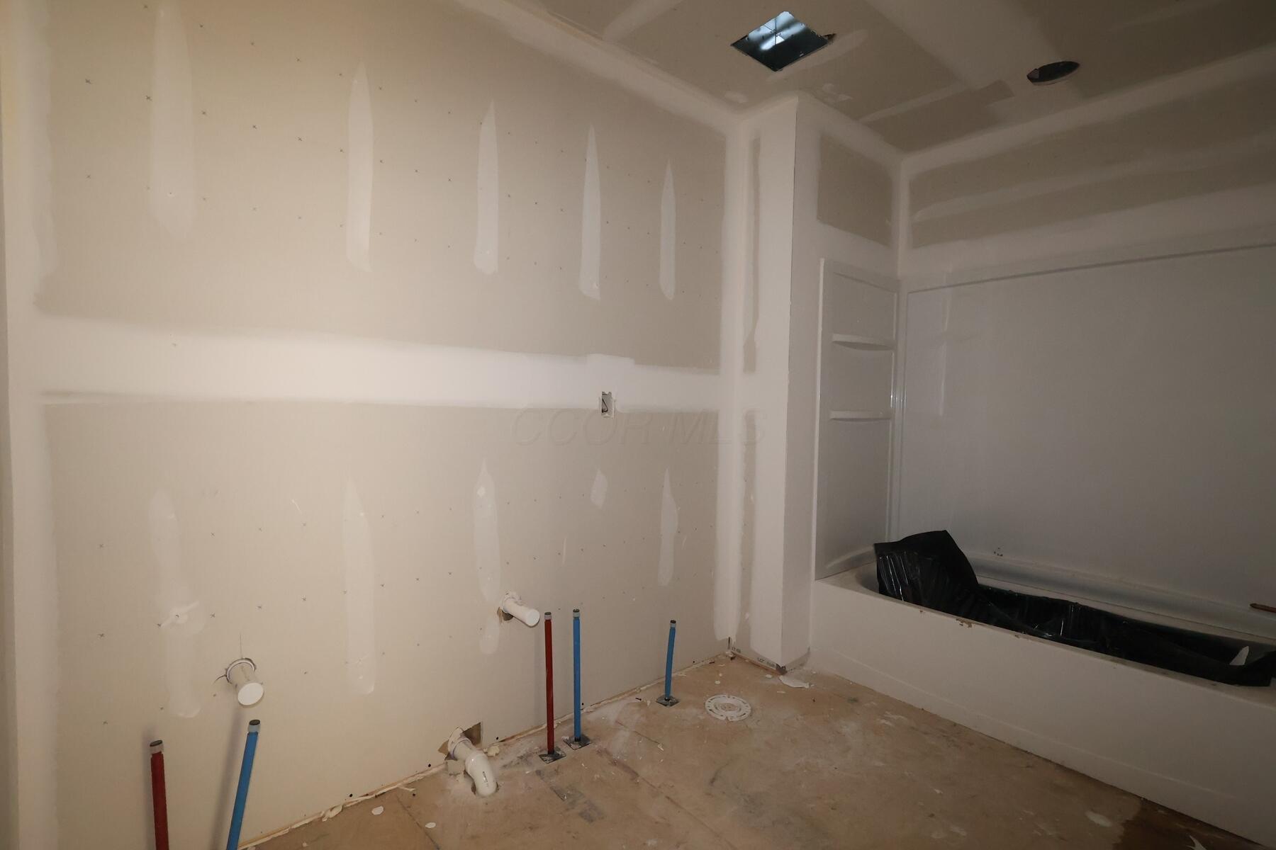1011 Dawsons Drive Property Photo 7