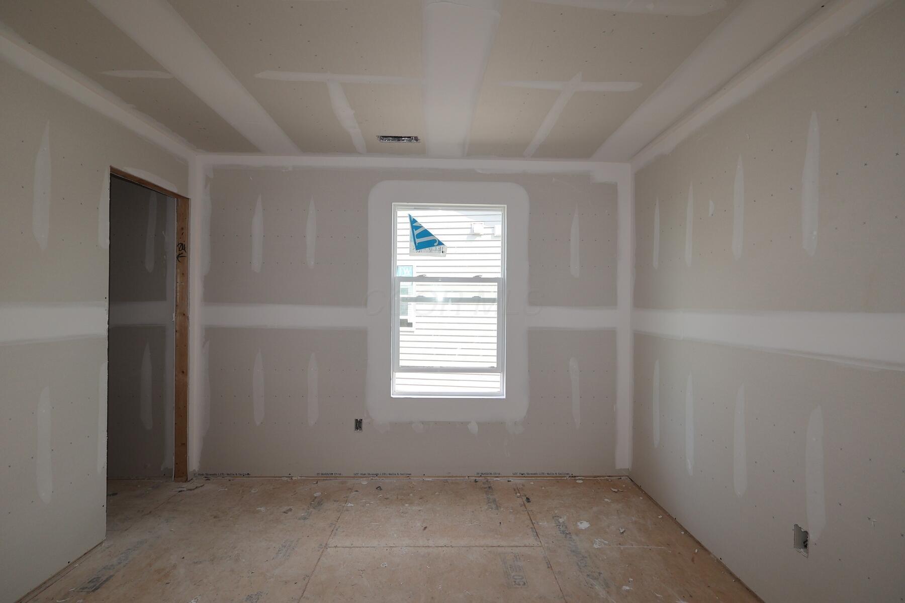 1011 Dawsons Drive Property Photo 10