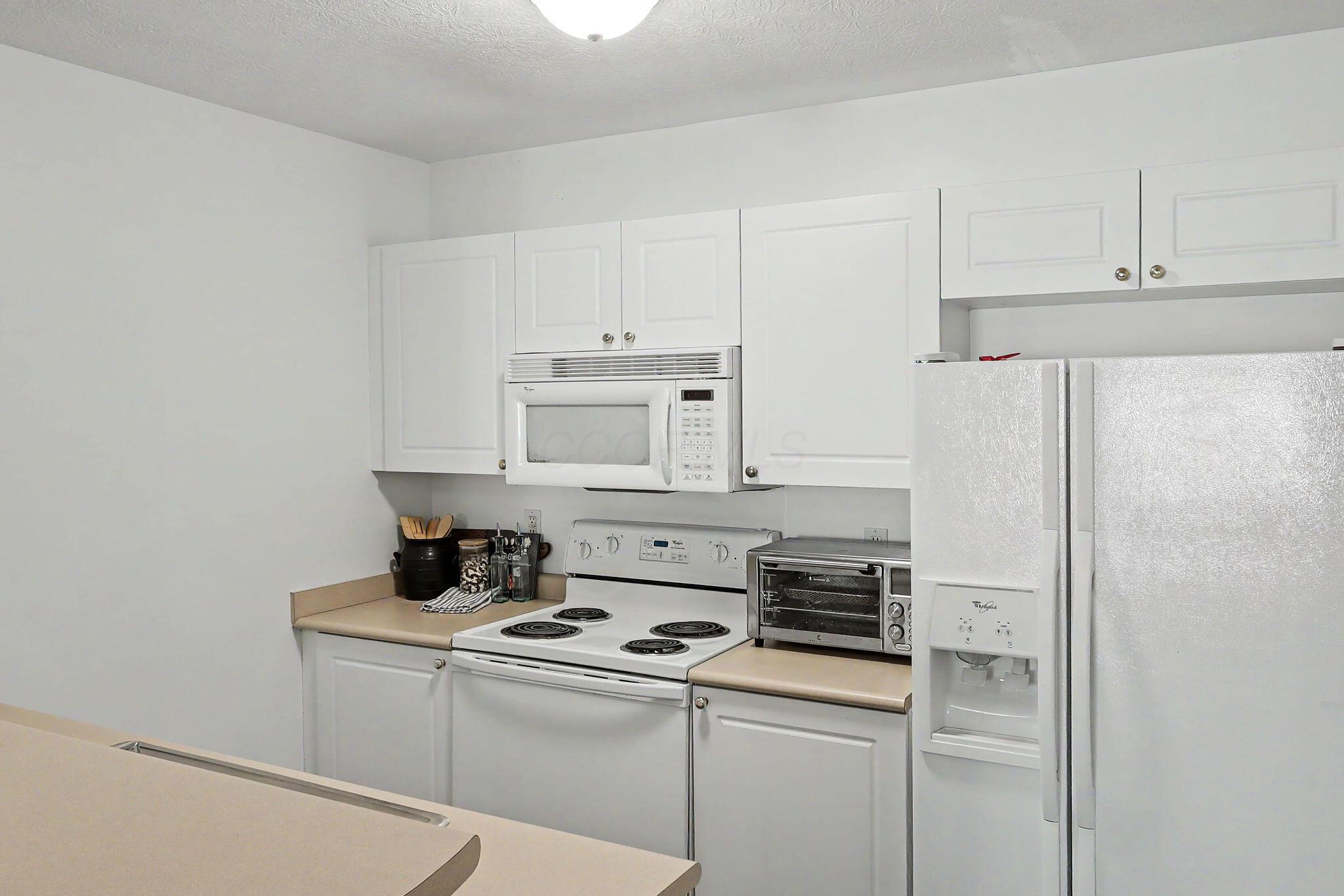 233 Bollingen Property Photo 14