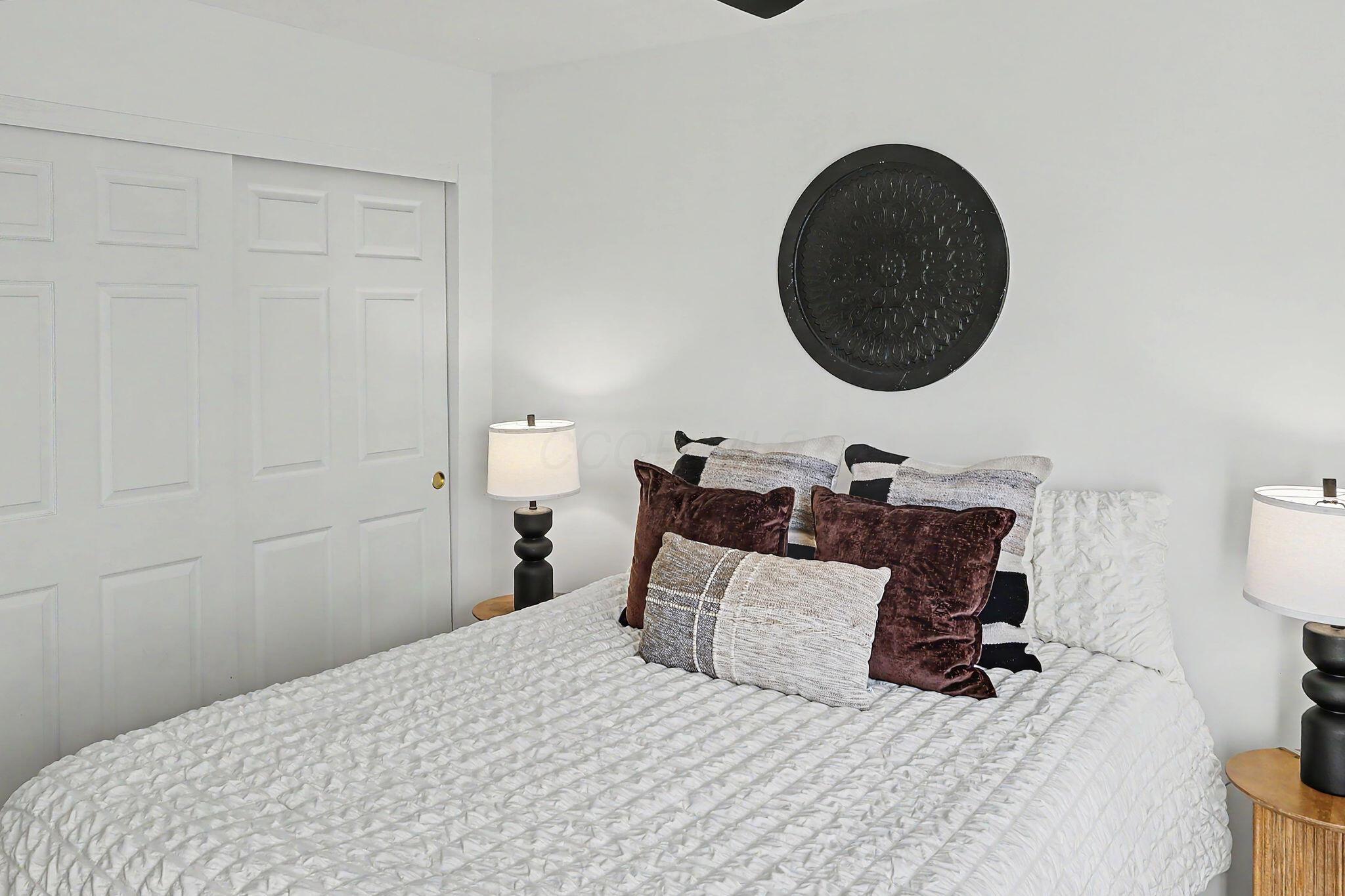 233 Bollingen Property Photo 20