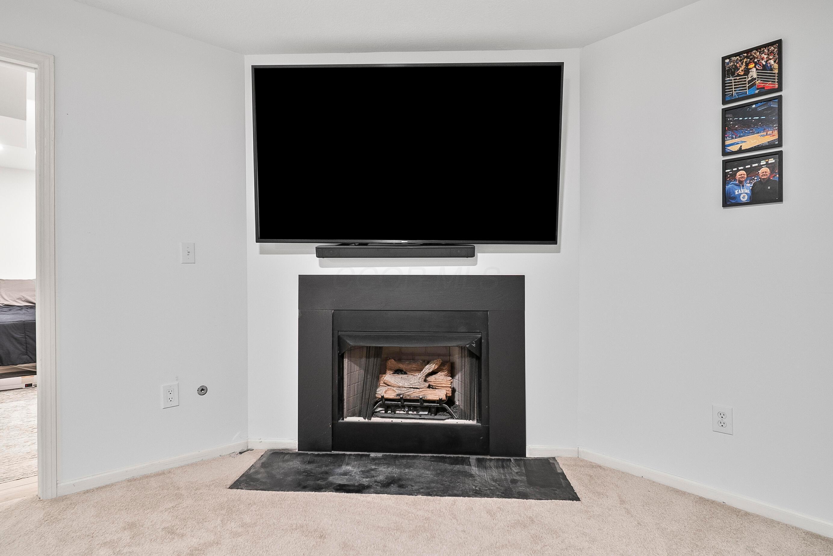 233 Bollingen Property Photo 30