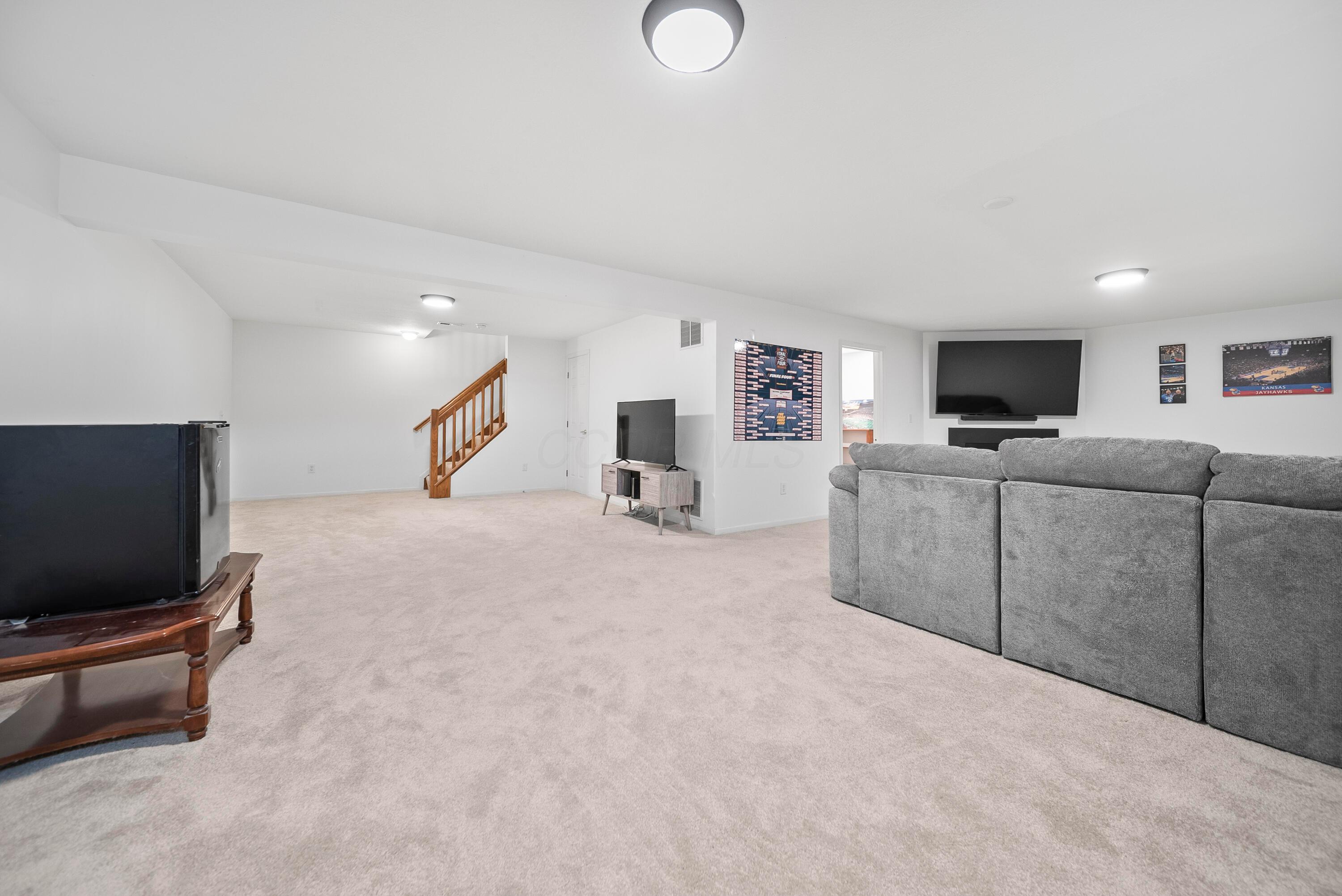 233 Bollingen Property Photo 33