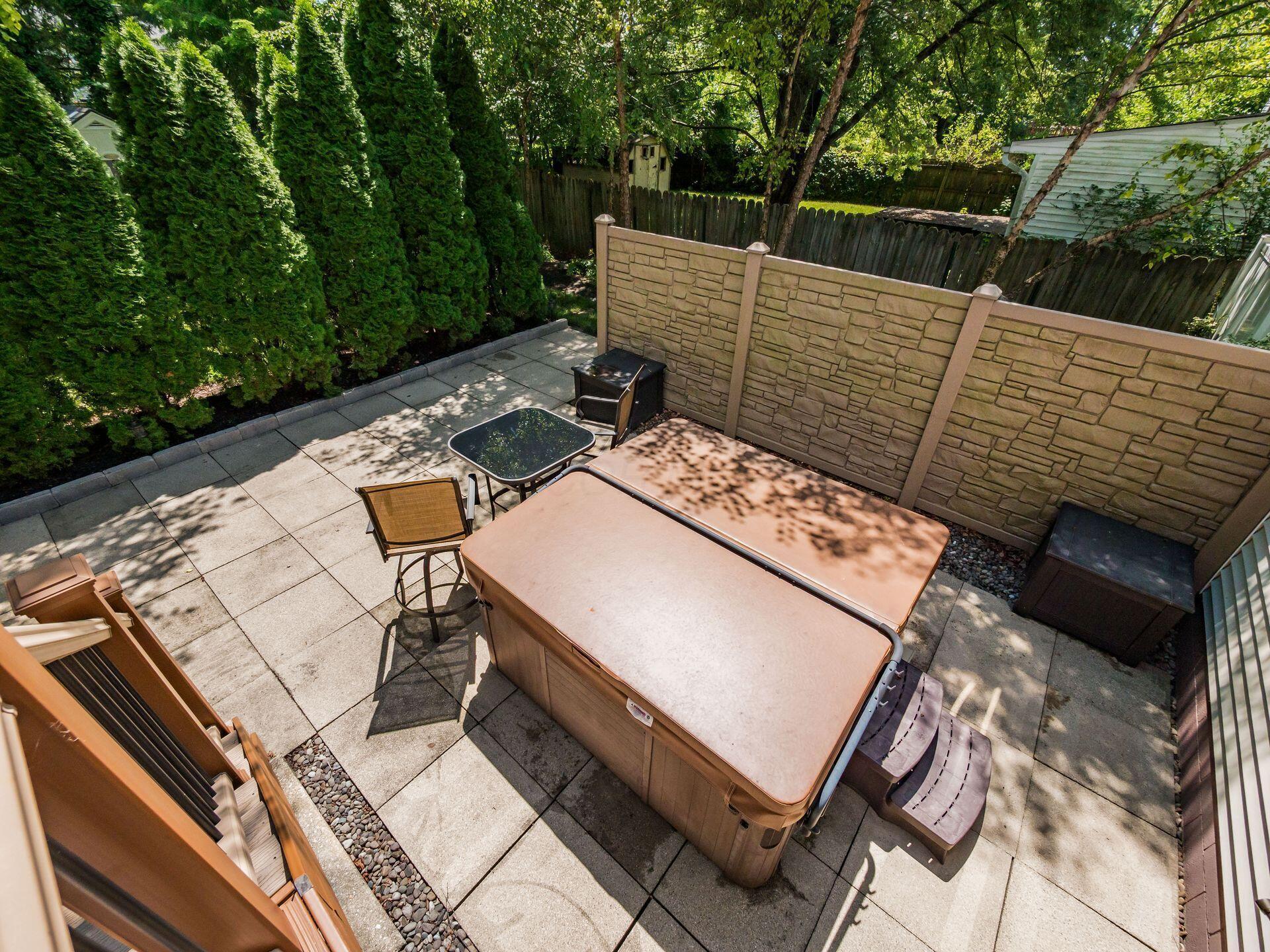 2972 Arrowsmith Drive Property Photo 4