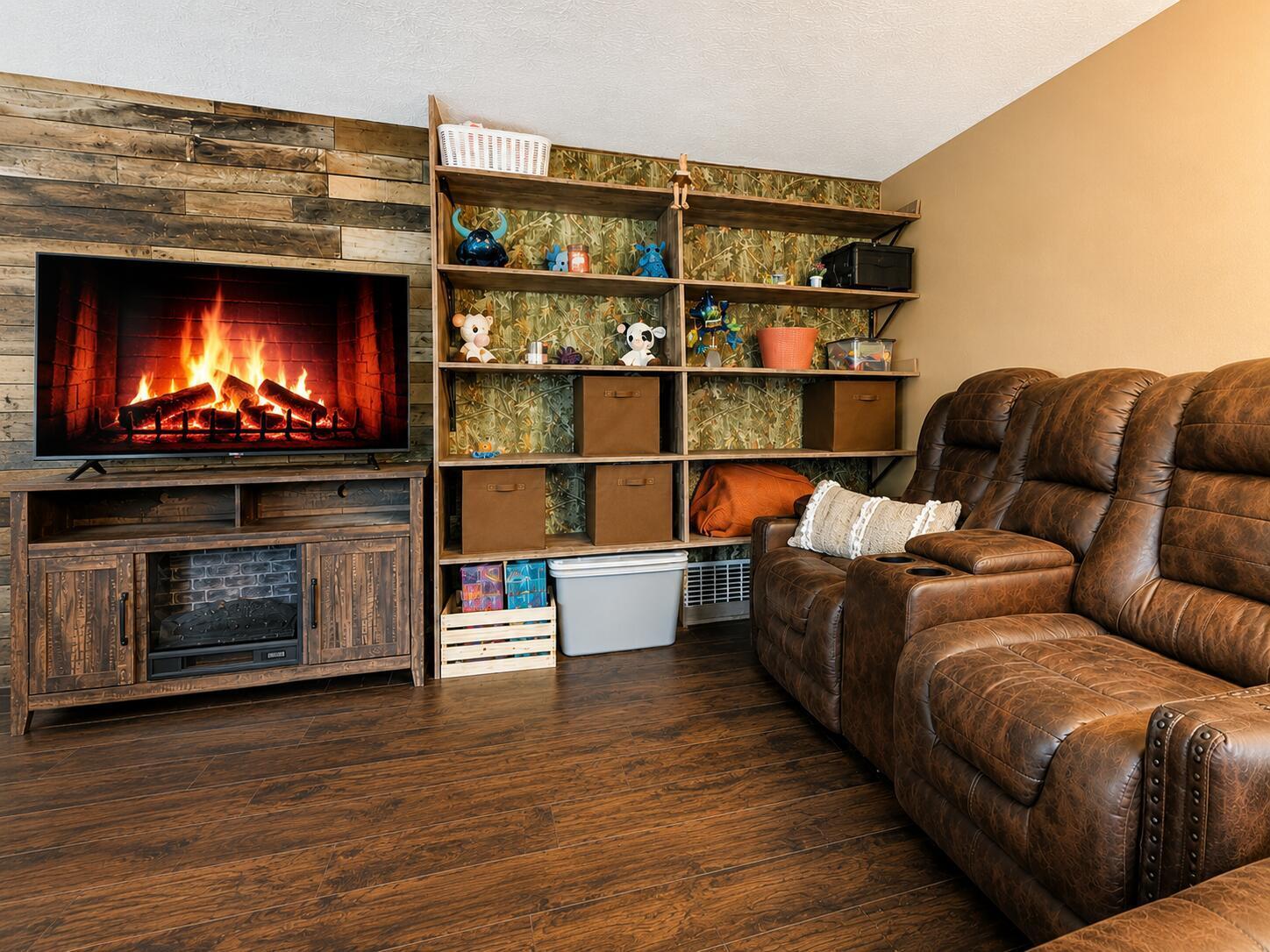 2806 Minerva Avenue Property Photo 1