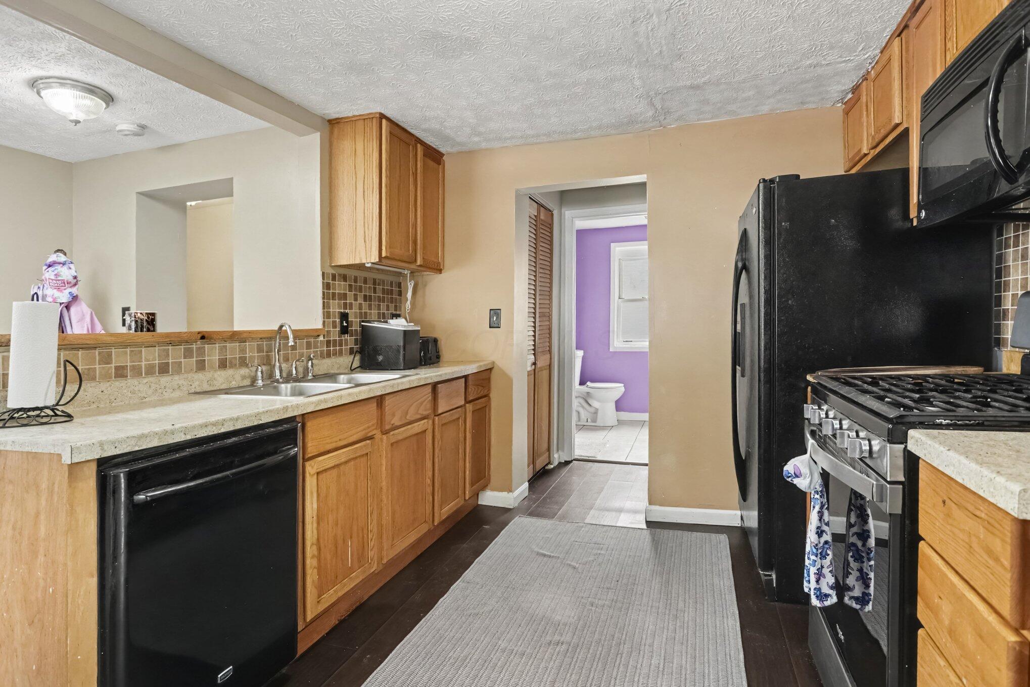 2806 Minerva Avenue Property Photo 28