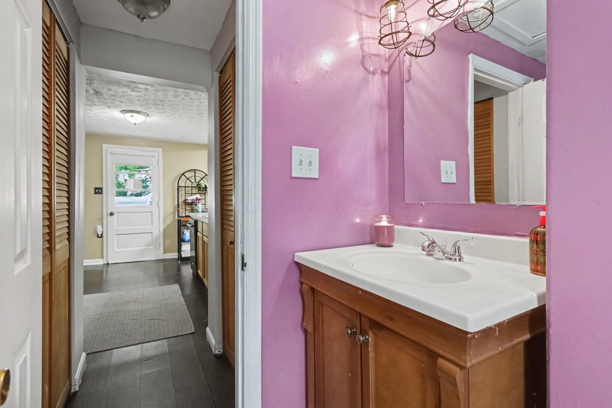 2806 Minerva Avenue Property Photo 33