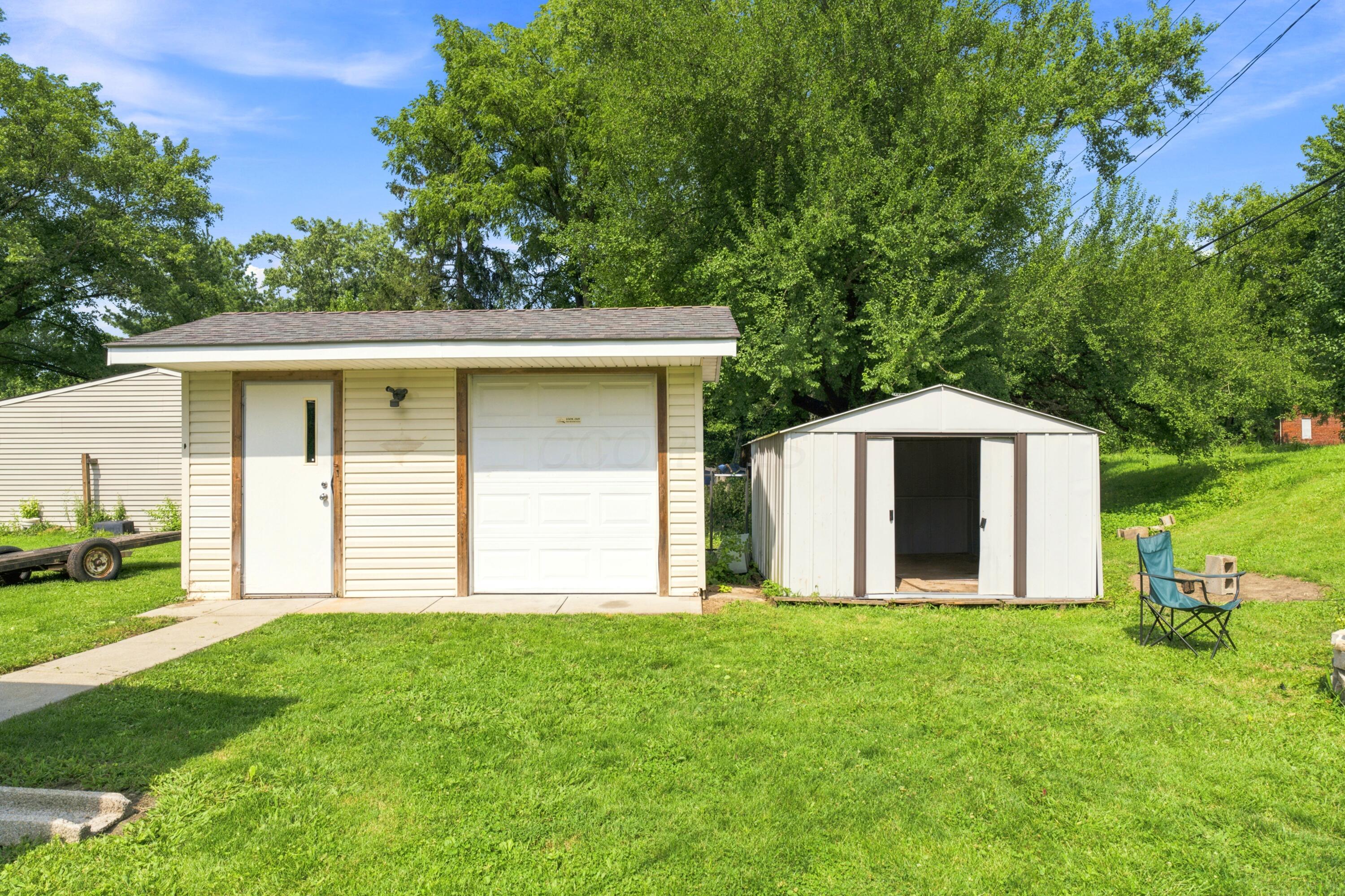 369 Kinsel Avenue Property Photo 16