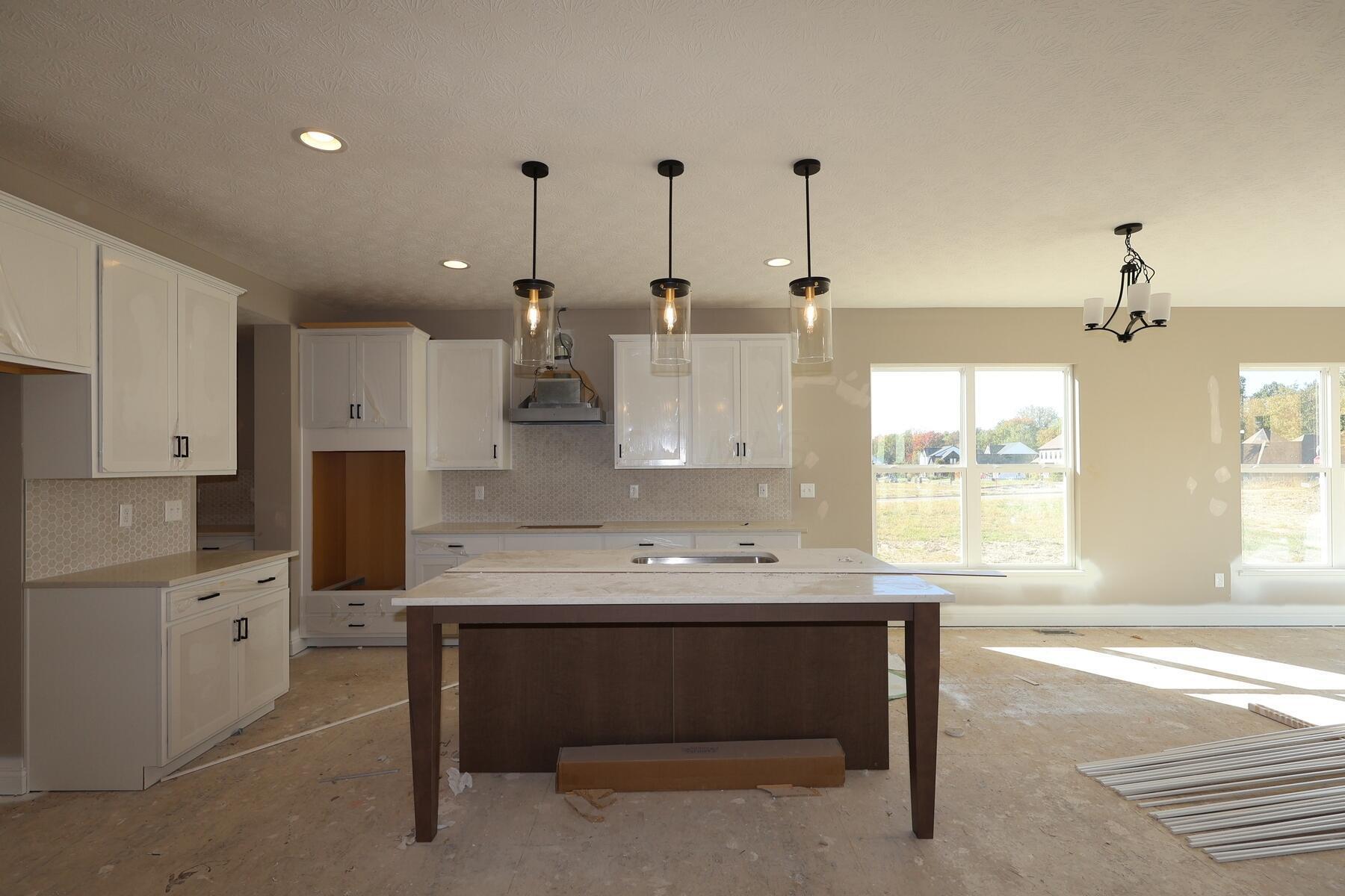 684 Fadley Loop E Property Photo 9