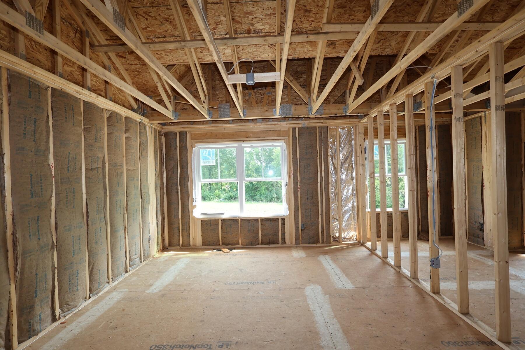 684 Fadley Loop E Property Photo 11