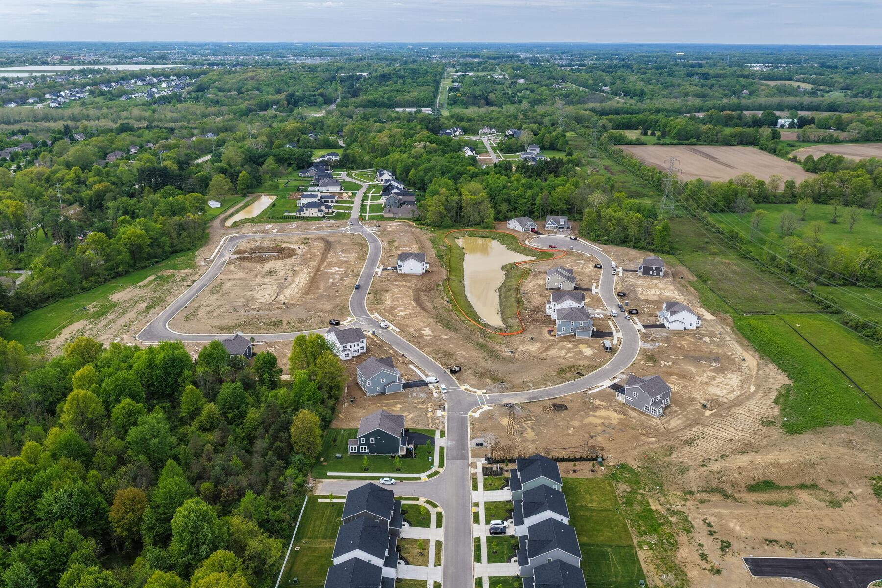 684 Fadley Loop E Property Photo 13
