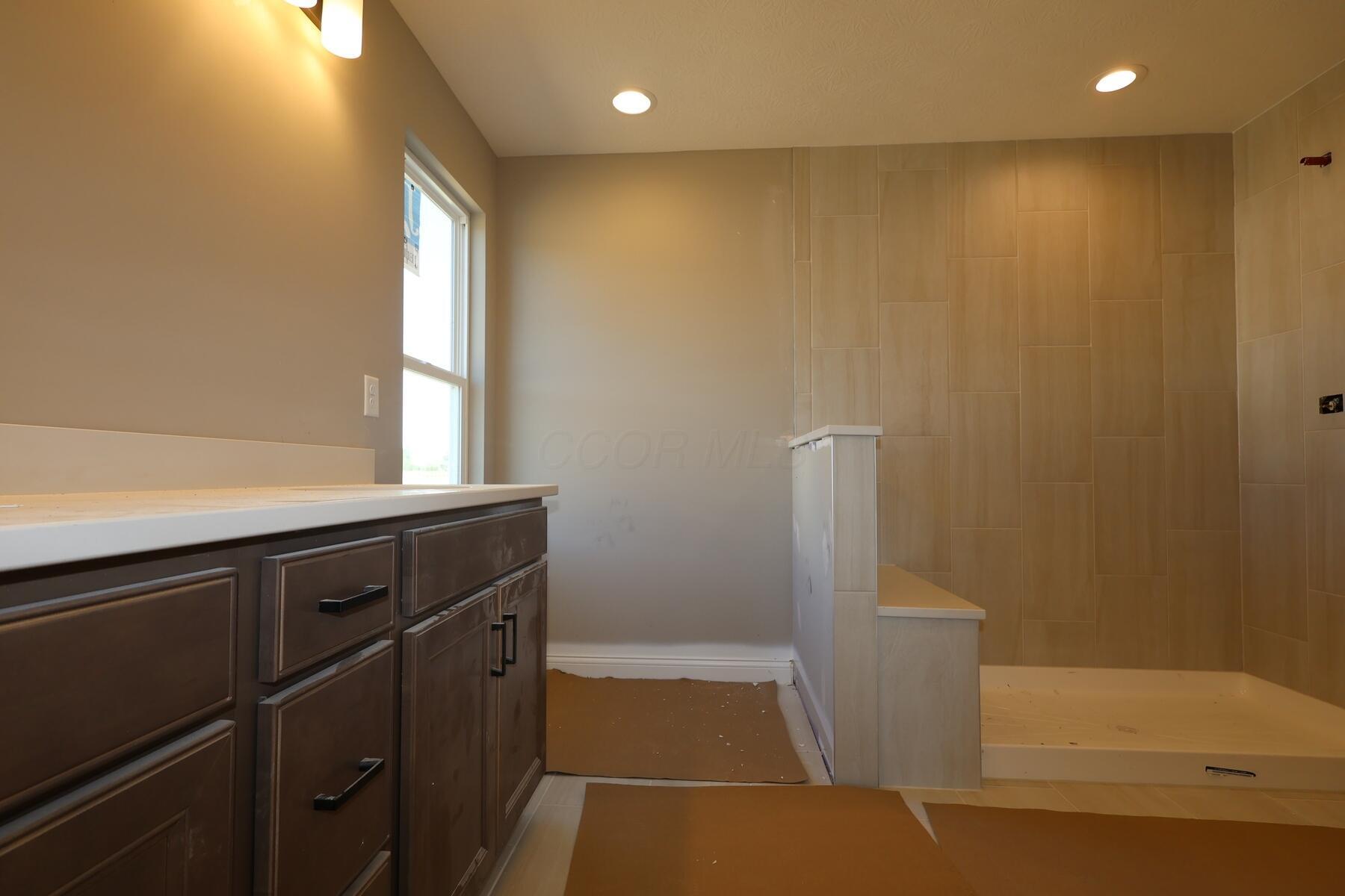 684 Fadley Loop E Property Photo 21